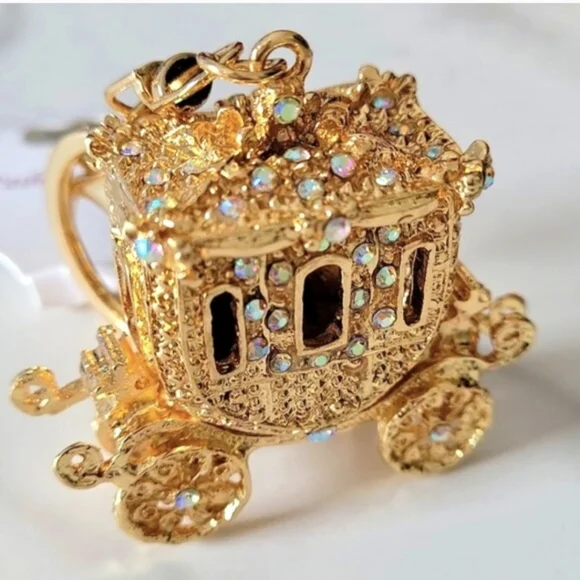 👑 Gold Coach Princess Rhinestone Purse Charm Royal Carriage Keychain - Picture 2 of 3
